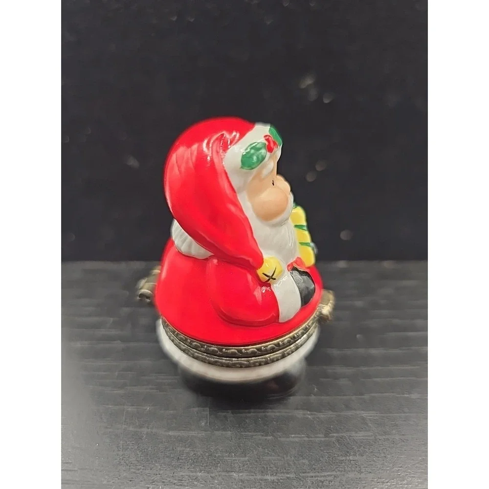 Vintage Santa‎ Claus With Present.  Porcelain Miniature Trinket Box Hinged